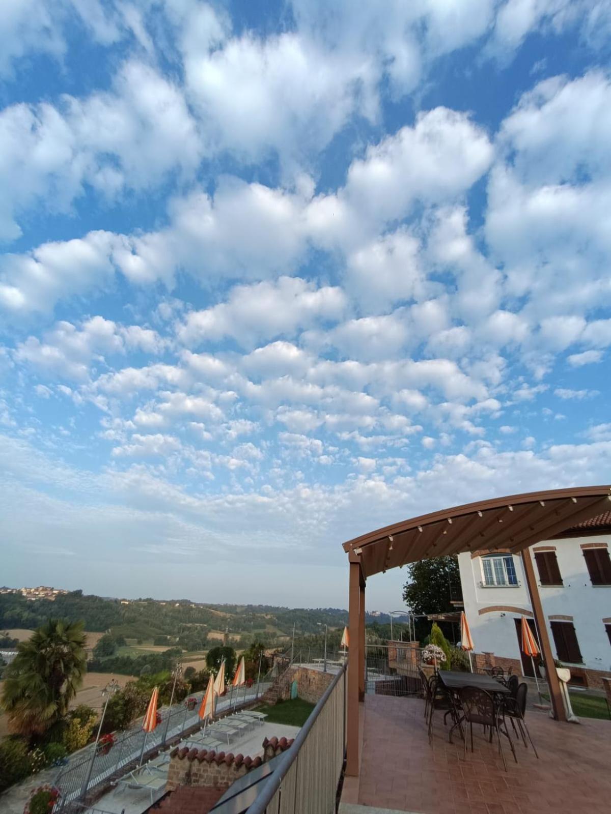 Il Pozzo Fiorito Apartment Cossombrato Exterior photo